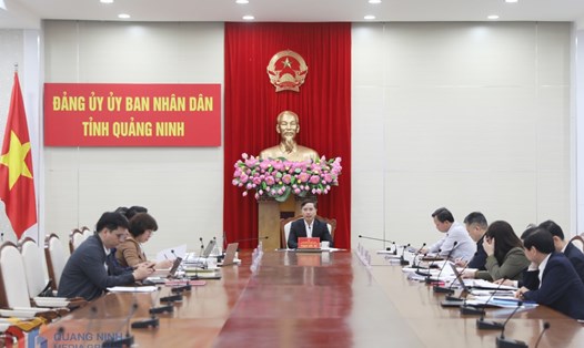 Lãnh đạo tỉnh Quảng Ninh yêu cầu các đơn vị liên quan tích cực báo cáo cơ quan Trung ương sớm triển khai lập Quy hoạch tuyến đường sắt khổ tiêu chuẩn Móng Cái - Hạ Long - Hải Phòng. Ảnh: Trung tâm Truyền thông tỉnh Quảng Ninh