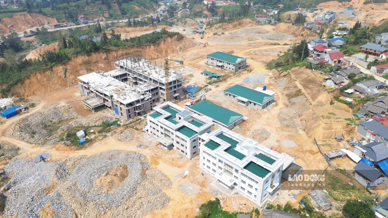 Descripcion general del Hospital General del Distrito de Bac HA con una inversion de VND 200 mil millones se esta completando. Foto: Dinh Dai