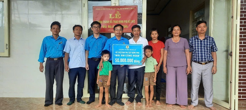 Many union members of the Dak Lak provincial agricultural sector were supported to build "Union Shelter" houses in 2024. Photo: Bao Trung