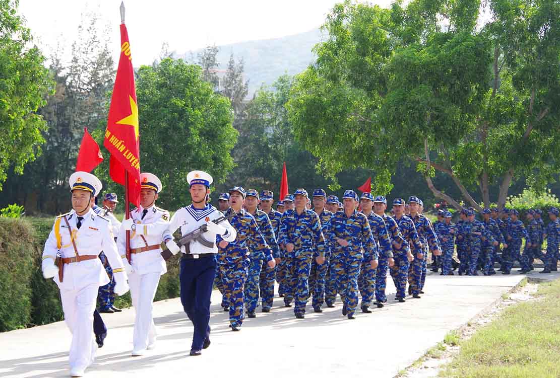 The launching ceremony of the Naval Region 4 training course was announced. Photo: Hai Dang