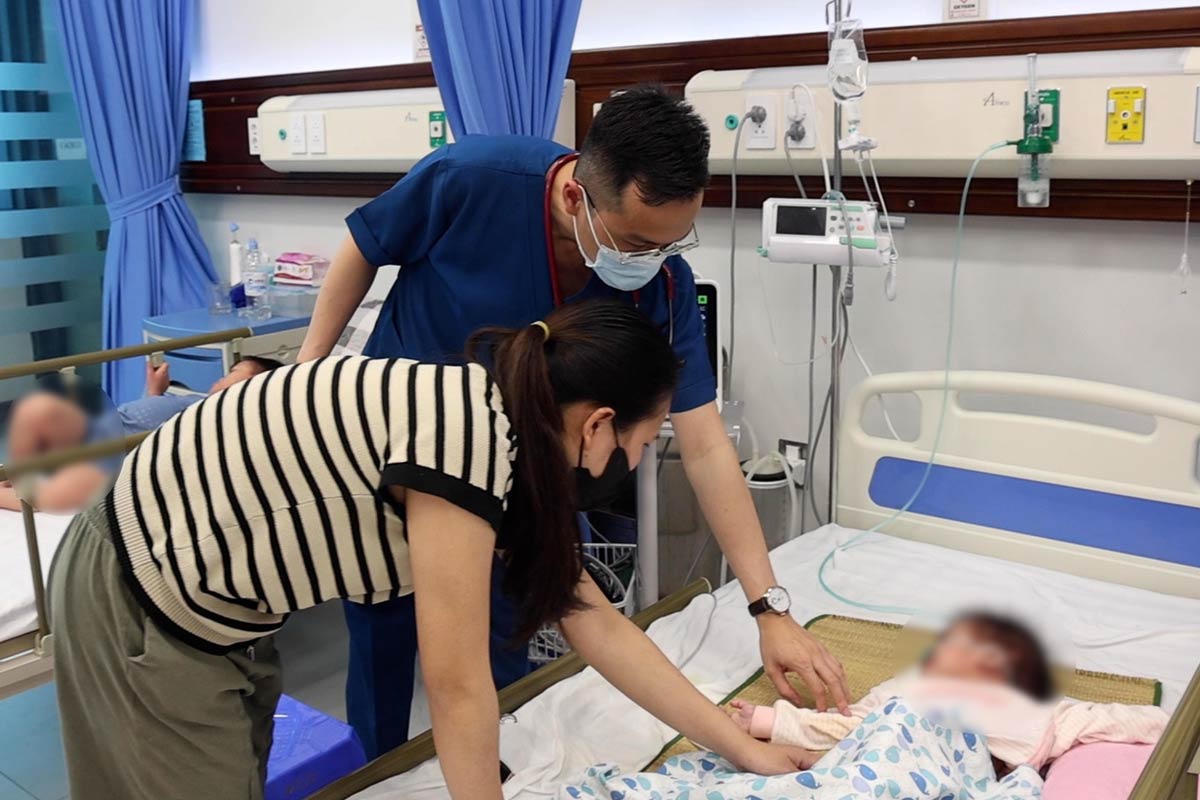 Warning for severely ill people at risk of death from measles