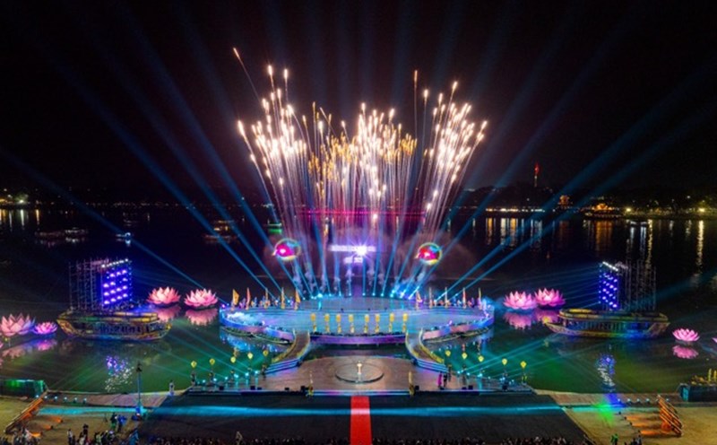 The National Tourism Year is taking place in Hue with many attractive activities and festivals. Photo: Dinh Hoang.