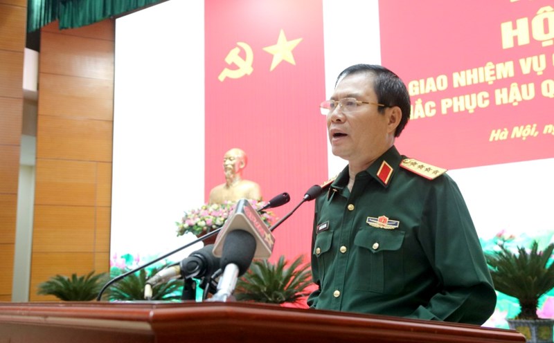 General Nguyen Tan Cuong - Member of the Party Central Committee, Chief of the General Staff of the Vietnam People's Army (VPA), Deputy Minister of National Defense - gave a speech at the Conference. Photo: Tran Vuong