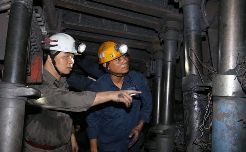 The staff and employees of Mao Khe Coal Company always actively respond to emulation movements to promote initiatives and creativity. Photo: Mao Khe Coal Company