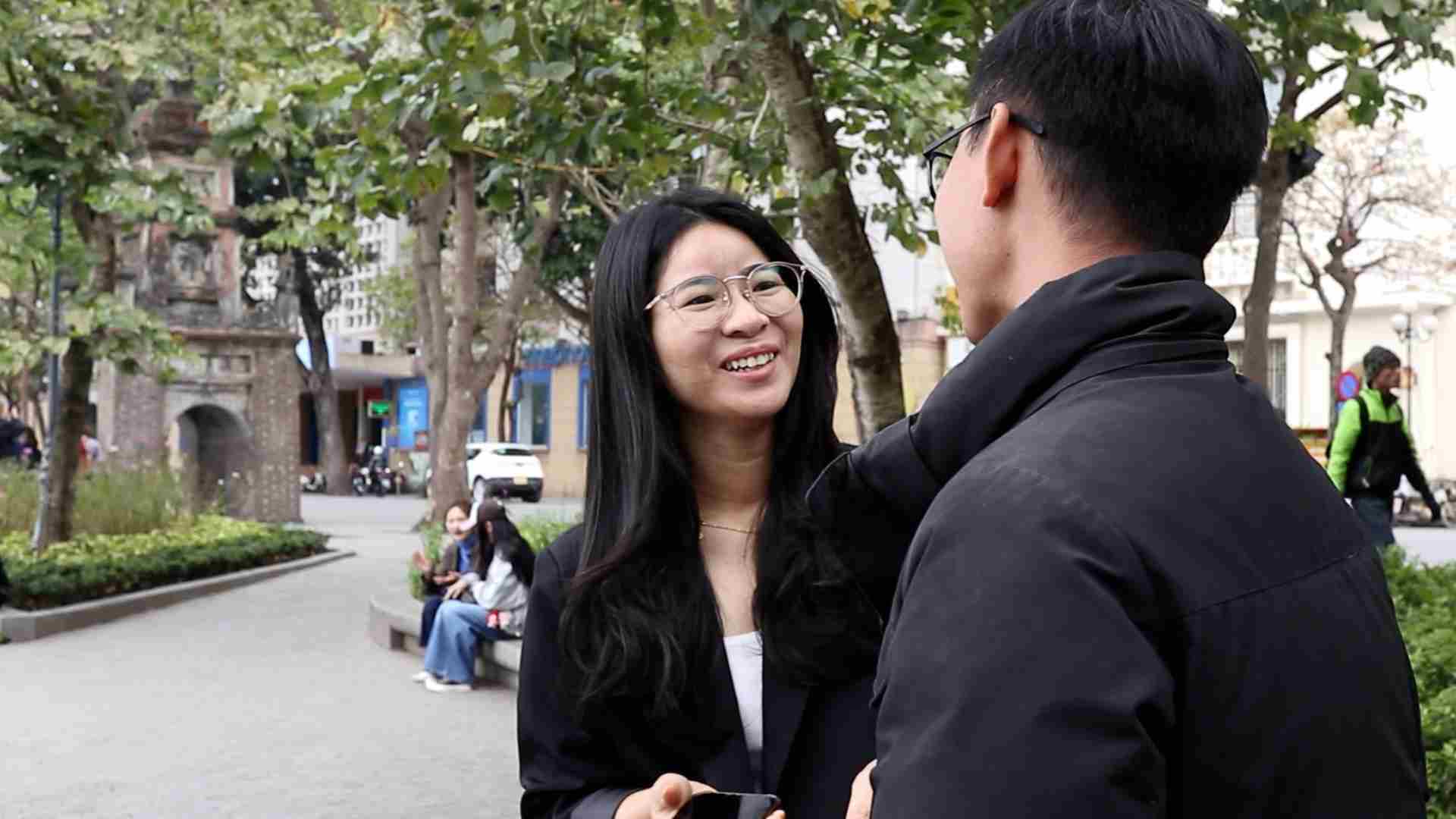 Los expertos revelan quien debe mantener el dinero en el matrimonio