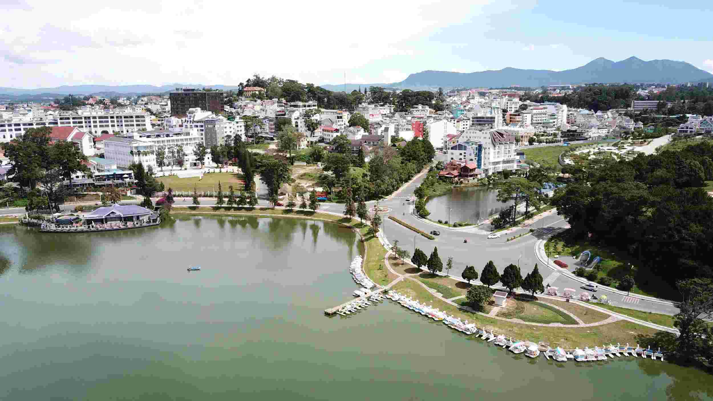 Lam Dong implements infrastructure improvement project to promote agricultural development (in the photo is a corner of infrastructure in Da Lat city). Photo: Phan Tuan