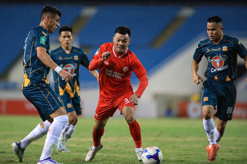 The Cong Viettel beat Hoang Anh Gia Lai in the quarter-finals of the 2024-2025 National Cup. Photo: Minh Dan