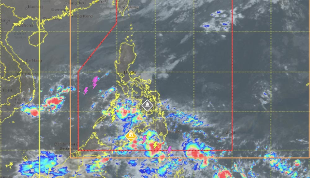 Las mareas bajas cerca del Mar del Sur causaran lluvia en algunas areas. Imagen de PAGASA