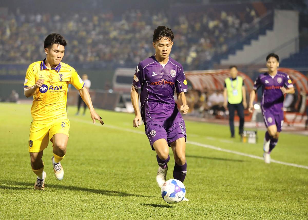 Binh Duong will have a difficult match against Song Lam Nghe An in the semi-finals of the National Cup. Photo: VPF