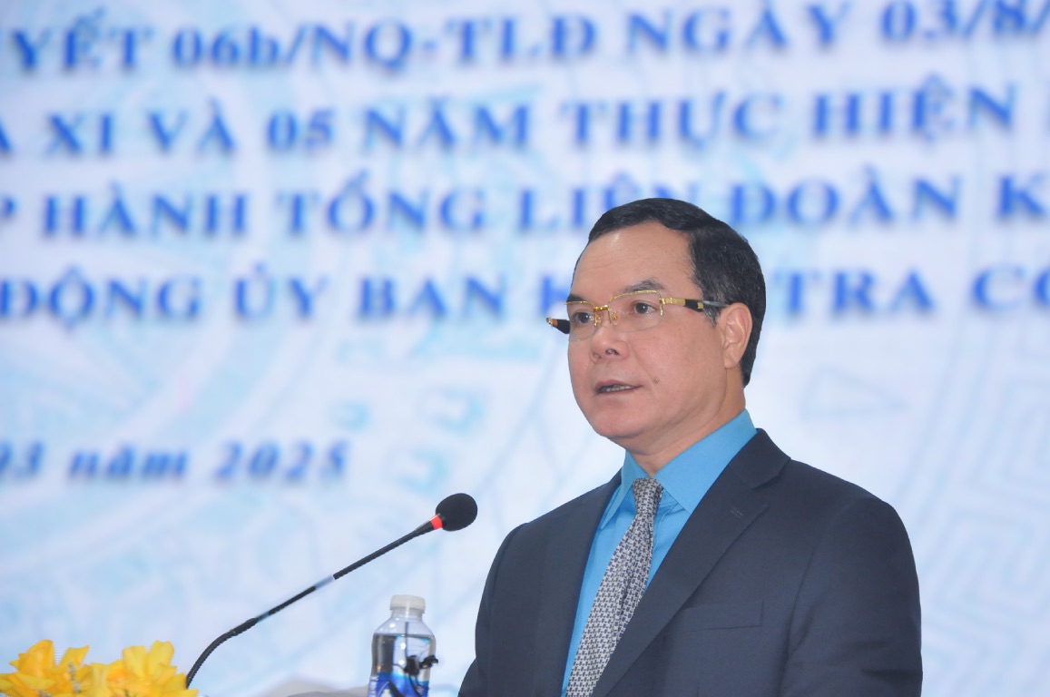 El presidente de la Union General de Trabajadores de Vietnam, Nguyen Dinh Khang, pronuncio el discurso de apertura de la conferencia. Imagen de la pagina