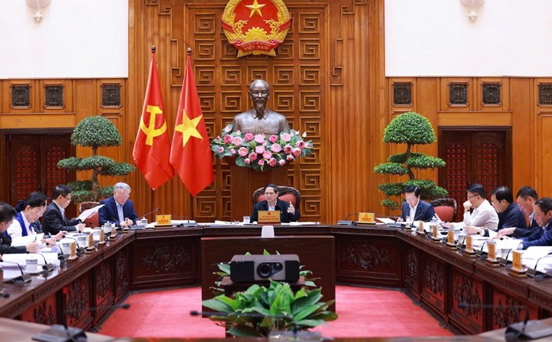 The meeting of the Standing Committee of the Government Party Committee continued to give opinions on the Project to rearrange and reorganize administrative units at all levels and build 2-level local governments in mid-March 2025. Photo: VGP/Nhat Bac