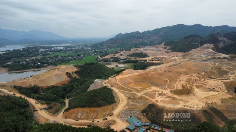 Proyecto de campo de golf en la comuna de Tan Thai, distrito de Da Dinh. Imagen de Lam Thanh