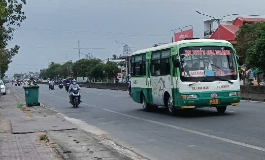 Investing in public buses in Bac Lieu will be supported with 50% interest when borrowing from commercial banks. Photo: Nhat Ho