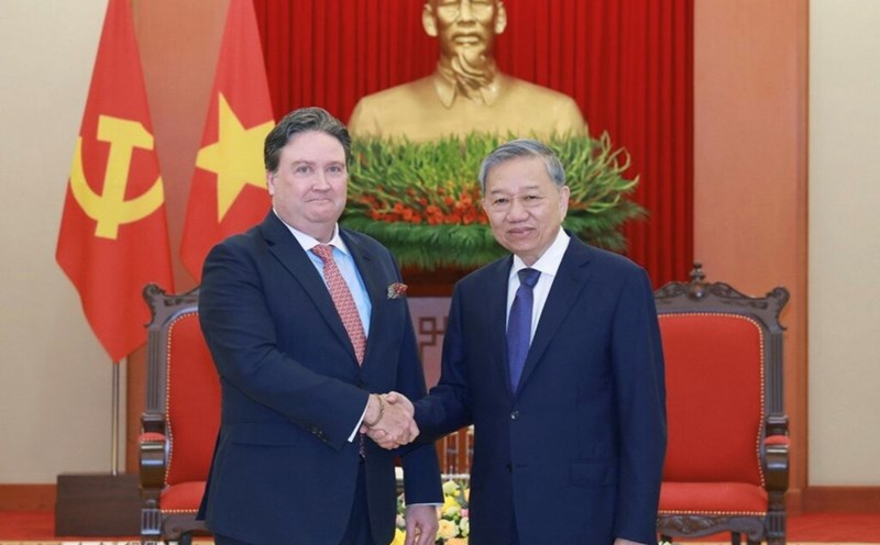 General Secretary To Lam received US Ambassador to Vietnam Marc Knapper. Photo: VNA