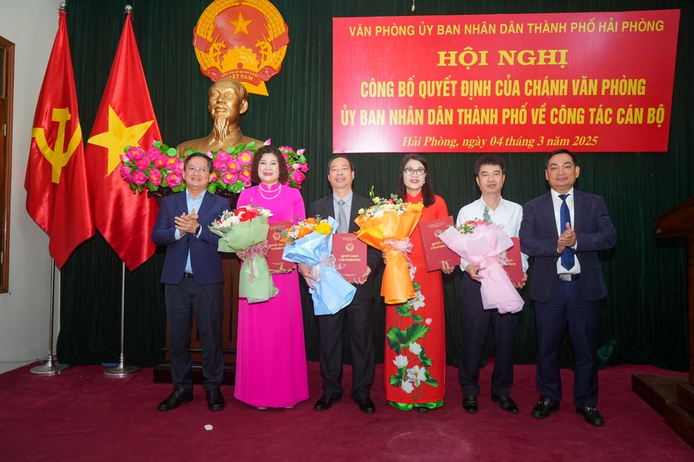 The Office of the Hai Phong City People's Committee merges the Department of Administration - Organization and the Department of Management - Finance into the Department of Administration - Administration. Photo: Hai Phong Portal