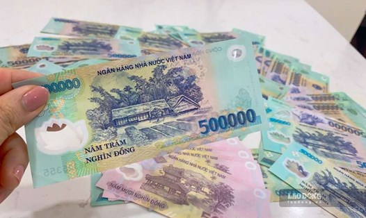 BIDV áp dụng khung lãi suất tiết kiệm cho khách hàng cá nhân trong khoảng 0,1 - 4,9%/năm. Ảnh minh họa: Trà My