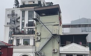 El propietario de la posada debe completar la implementacion de soluciones para garantizar la seguridad contra incendios antes del 30 de marzo de 2025. Foto: Hanh Fragrant