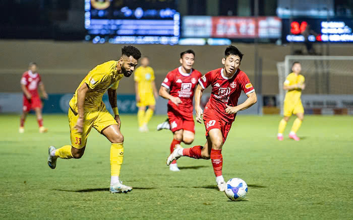 Thanh Hoa faced Hai Phong in the 1/8 round of the National Cup. Photo: Hoang Son