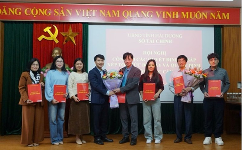 The Hai Duong Department of Finance announced the decision to appoint leaders of affiliated departments and centers. Photo: Hai Duong Department of Finance