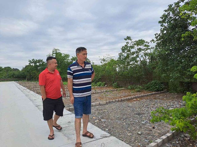 Land prices in some hot spots on the outskirts of Hanoi increased sharply. Photo: Luc Giang