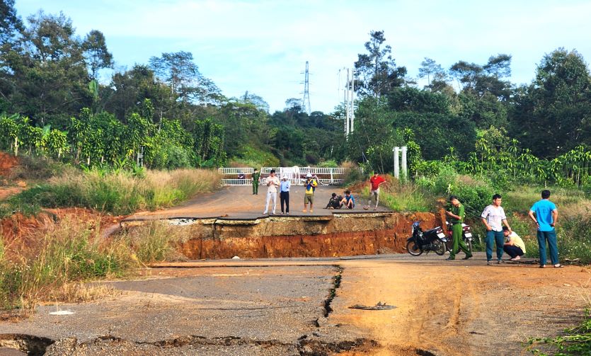 Thoi gian qua, tuyen tranh TP Bao Loc chua duoc dau tu hoan thien. Anh: Bao Lam