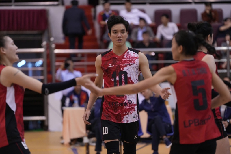 LPB Ninh Binh will meet the Information Corps in the second match of the Hoa Lu Cup 2025 volleyball tournament. Photo: VFV