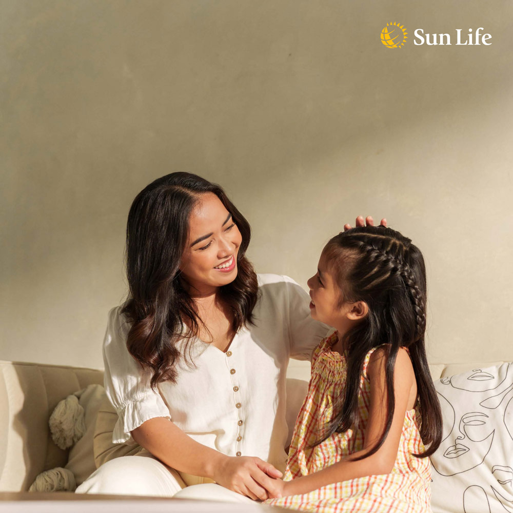 Sun Life survey: 72% of women said they prioritize family care above personal health care needs. Photo: Provided by the enterprise