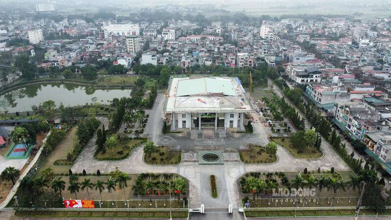 Tuyen Quang Information - Conference Center renovation and repair project. Photo: Lam Thanh