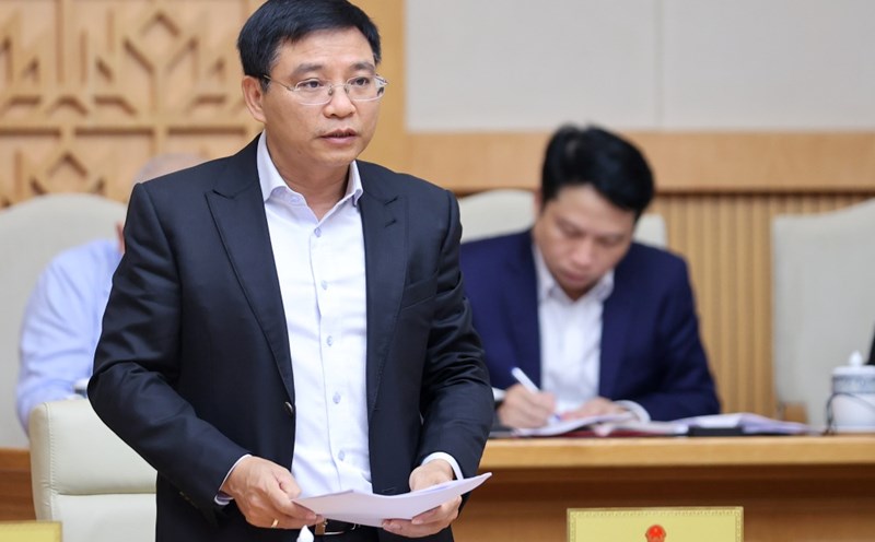Minister of Finance Nguyen Van Thang said that in the second quarter, he will report to the Prime Minister on a credit package for people under 35 years old to buy a house. Photo: Nhat Bac