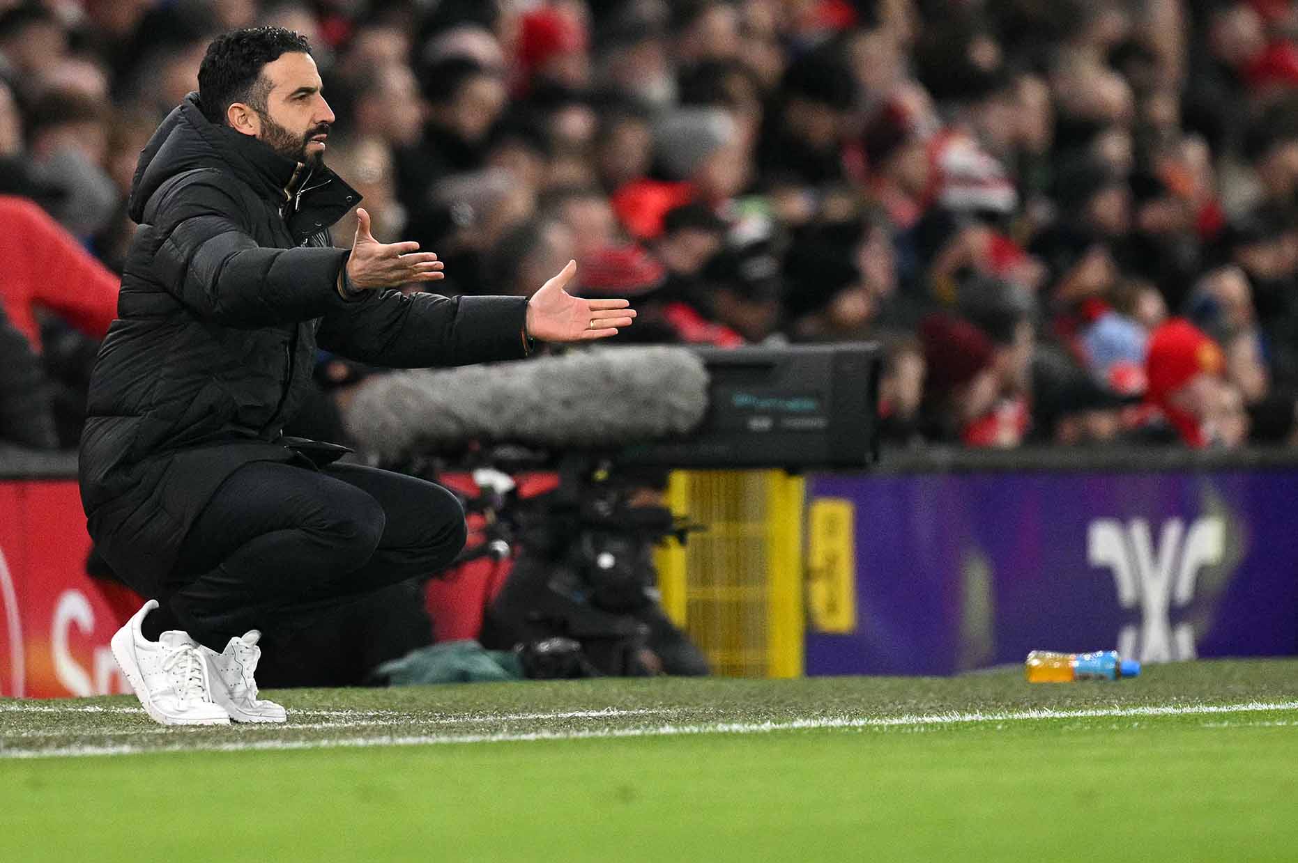 Ruben Amorim's seat at Man United is no longer guaranteed. Photo: AFP