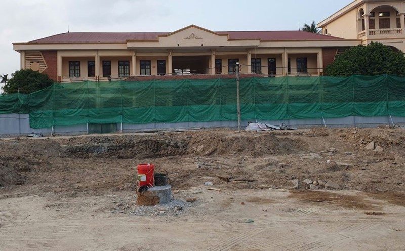 Construction of the headquarters of the People's Council and People's Committee of Vinh Bao district, Hai Phong. Photo: Phan Anh