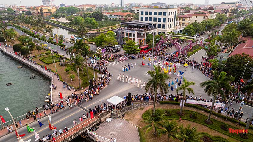 The street festival is organized by the People's Committee of Dong Hoi city (Quang Binh province). Photo: Website of Dong Hoi People's Committee