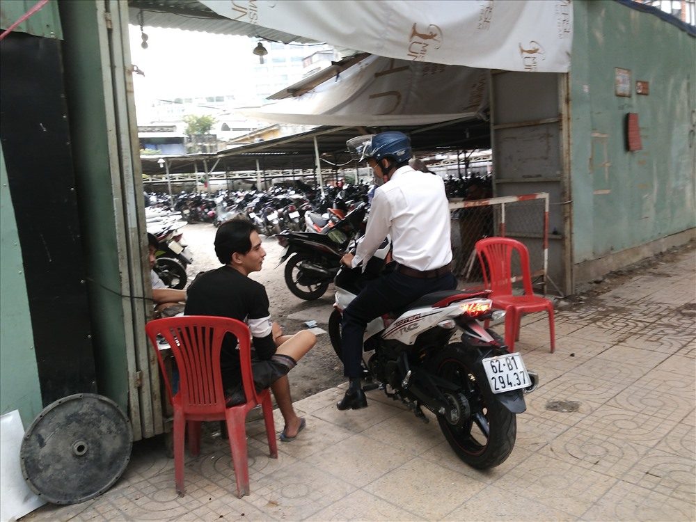 A private parking lot on Huynh Thuc Khang Street (District 1, HCMC). Photo: Minh Quan