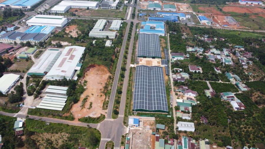 Vinasolar Bao Loc Joint Stock Company was determined to have constructed illegal constructions. Photo: Lam Hong