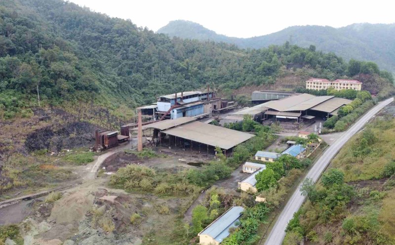 Feromangan brewing factory abandoned in Khuoi Han hamlet (Ngu Lao commune, Hoa An district). Photo: Tan Van