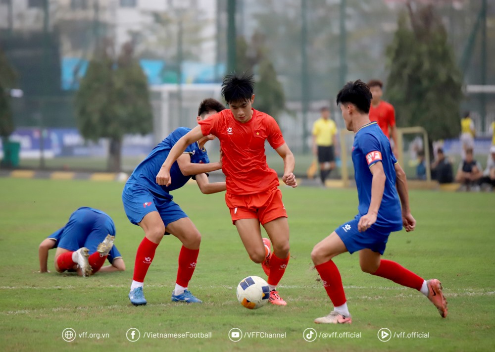 Ngôi sao châu Âu ghi điểm với HLV Cristiano Roland, ĐT Việt Nam đại thắng trước thềm giải châu Á