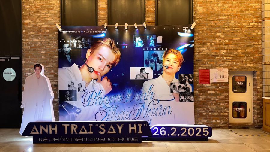 Fans support the release of the documentary Anh trai say hi. Photo: Provided by the film crew