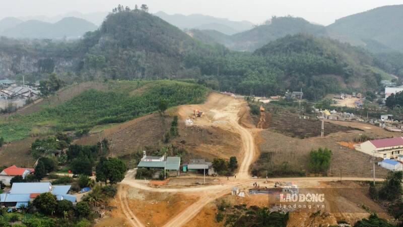 Cong truong cao toc Tuyen Quang - Ha Giang. Anh: Lam Thanh