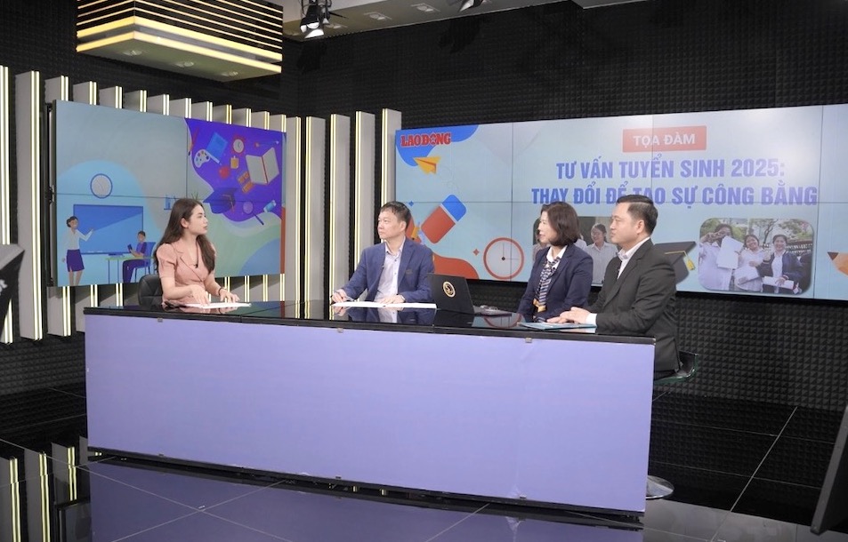 Not implementing the equivalent mechanical conversion score for admission. Photo: Vu Linh