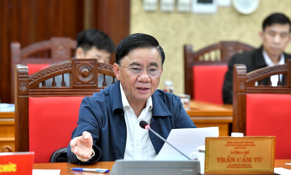 Politburo member and Standing member of the Secretariat Tran Cam Tu requested to stabilize the internal organizational apparatus, not to let activities be interrupted. Photo: Dang Khoa