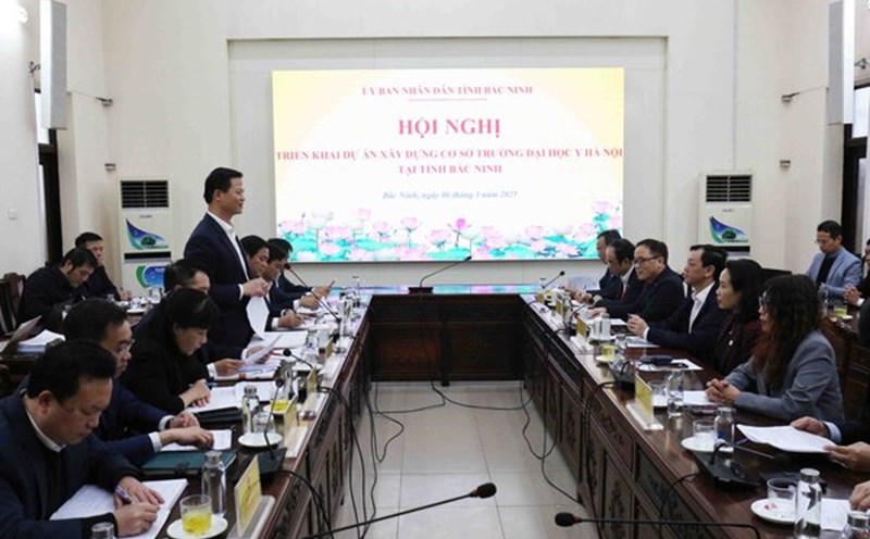 Overview of the Working Conference between the People's Committee of Bac Ninh province and Hanoi Medical University. Photo: Dang Hoa