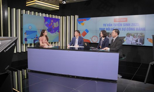 Tọa đàm “Tư vấn tuyển sinh 2025: Thay đổi để tạo sự công bằng” do Báo Lao Động tổ chức ngày 6.3. Ảnh: Vũ Linh