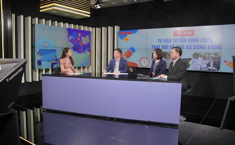 Seminar "2025 Admissions Consulting: Changes to create fairness" organized by Lao Dong Newspaper on March 6. Photo: Vu Linh
