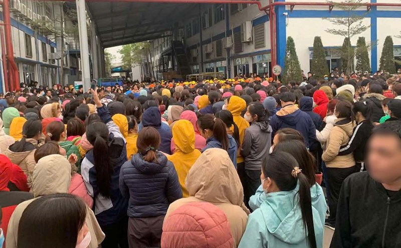 Workers of Amara Vietnam Shoes Co., Ltd. (Co Le town, Truc Ninh district, Nam Dinh province) stopped demanding a salary increase. Photo: Provided by workers