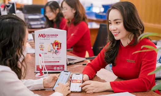 Nữ đoàn viên Agribank phát huy năng lực, đạt thành tích cao. Ảnh: Agribank