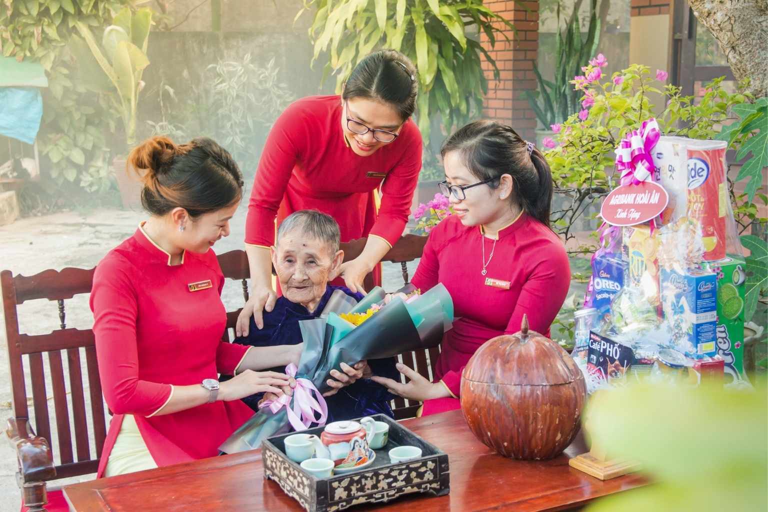 Phat huy truyen thong nhan hau, dam dang, nu DVNLD Agribank luon the hien su quan tam, se chia toi cong dong. Anh: Agribank