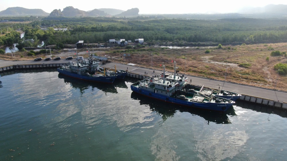 4 new logistics service ships built in the second phase of phase 1 in 2025 will be put into operation and used for the regular militia squadron. Photo: Phuong Vu