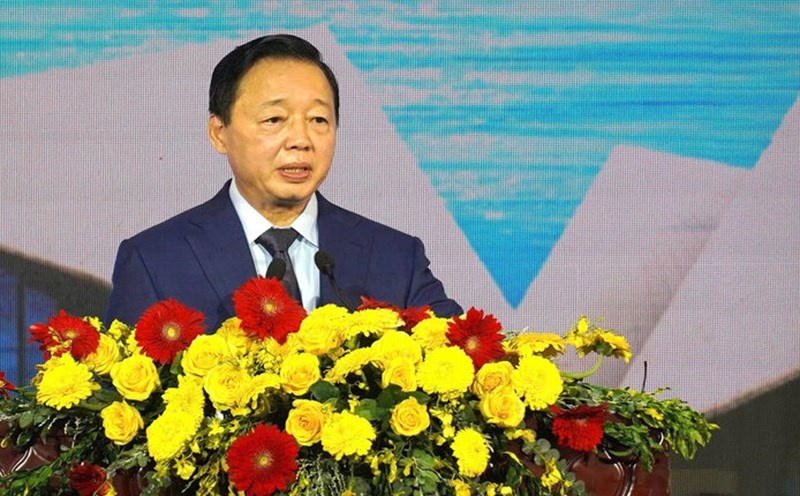 Deputy Prime Minister Tran Hong Ha spoke at the Investment Promotion Conference of Bac Lieu province. Photo: Nhat Ho
