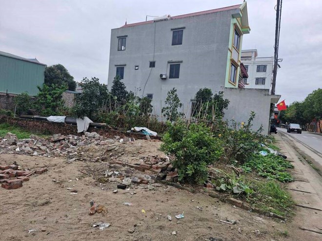 The land segment in suburban districts of Hanoi is of interest to many investors. Photo: Thu Giang