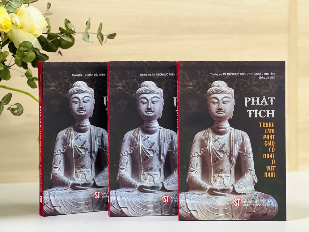 The book "Phat Tich - The oldest Buddhist center in Vietnam" has just been published. Photo: Ai Van